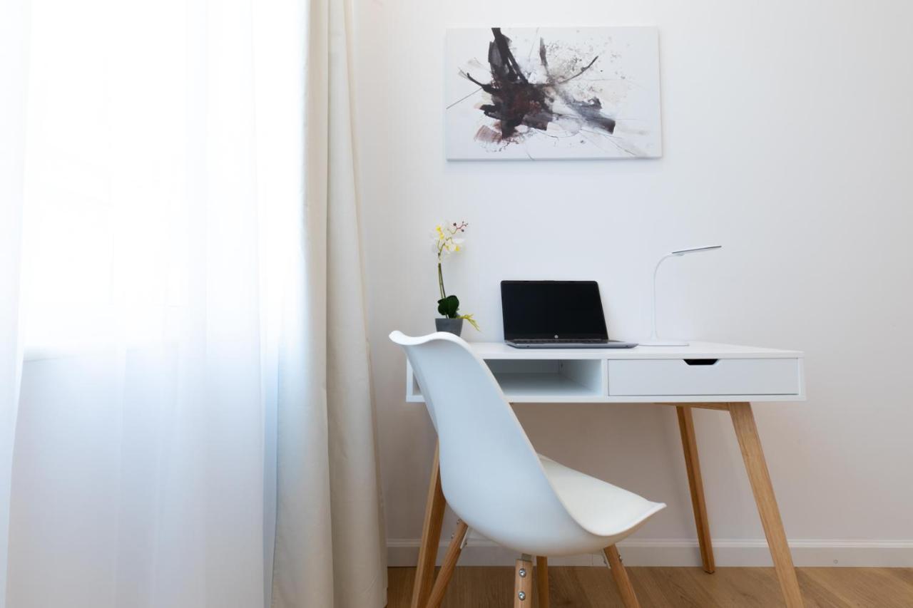 Minimal Apartment In Plaka Ateny Zewnętrze zdjęcie