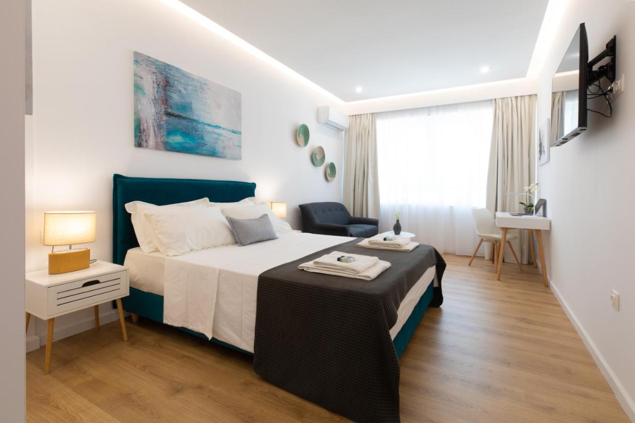 Minimal Apartment In Plaka Ateny Zewnętrze zdjęcie