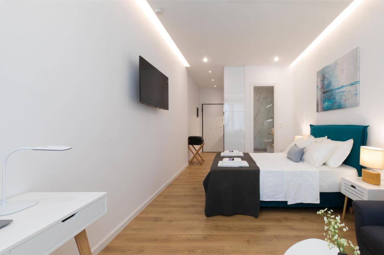 Minimal Apartment In Plaka Ateny Zewnętrze zdjęcie