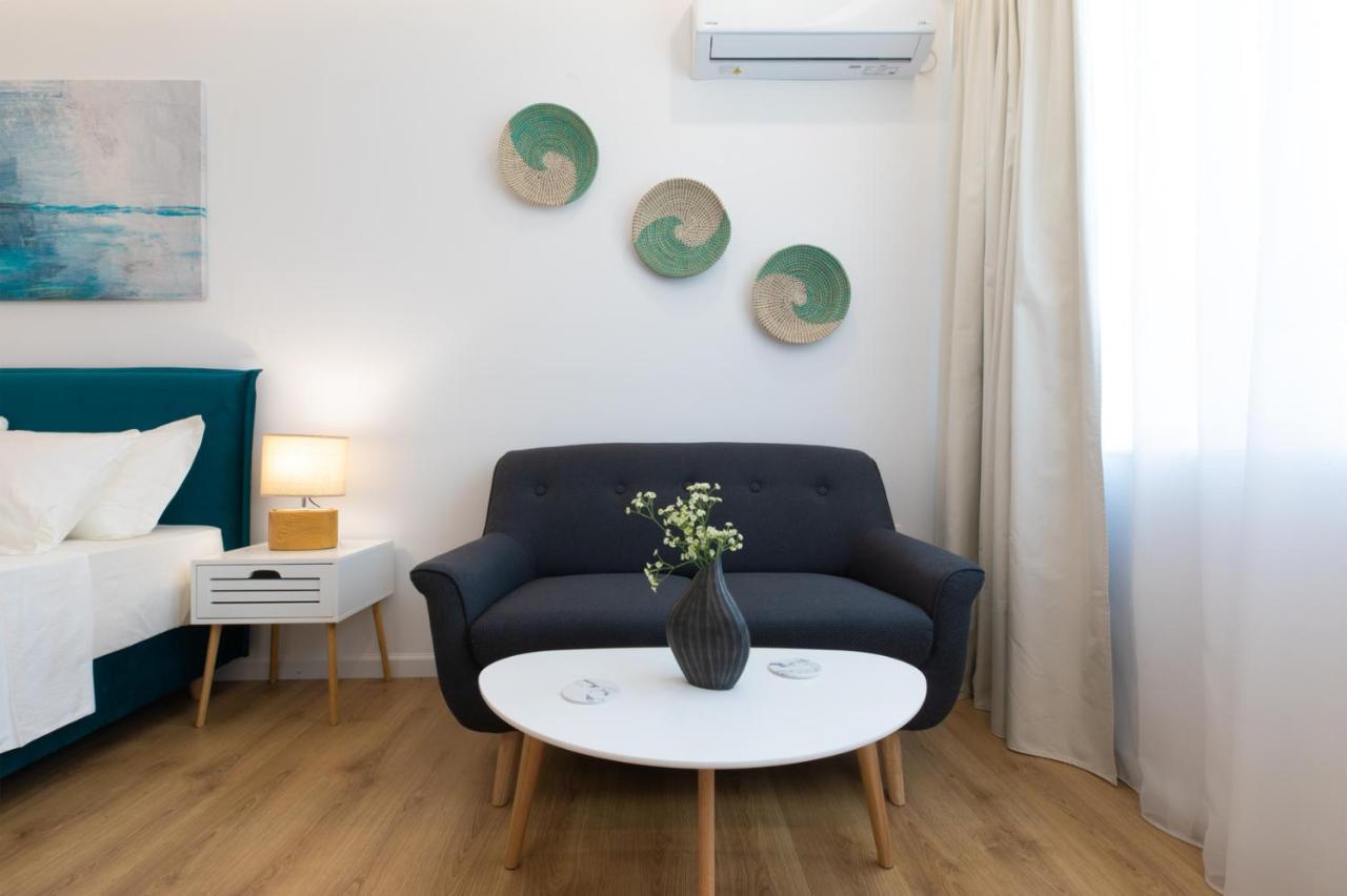 Minimal Apartment In Plaka Ateny Zewnętrze zdjęcie